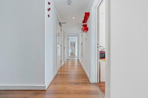 Fabulous Stays Perfect Long in City Centre Stay Smart Tv Each Room FREE WiFi AND Parking