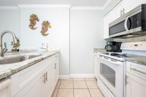 Tradewinds 102 condo