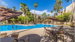 Beautiful 2-Bdrm 2-Bath in Old Town Scottsdale