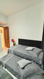 3 minutos da Praia Posto 5 Confortável NSC1141-904