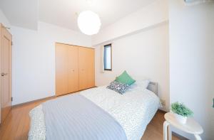 SN2A おしゃれで広々としたお部屋 大須商店街徒歩10分 8人可能 Stylish and spacious room 10-minute walk to Osu Shopping Street Accommodates 8 people