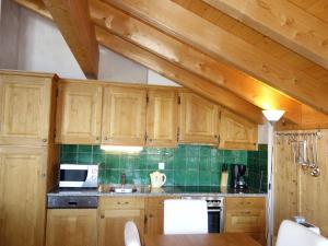 Apartment in Veysonnaz with balcony