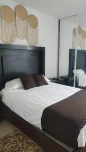 CASALUNA frente alberca AirAc