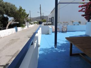 Jorgos studios Milos Greece