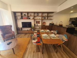 Beautiful apartment near Hospital Español and squares