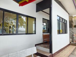 Hadefe Cottages Beach Front