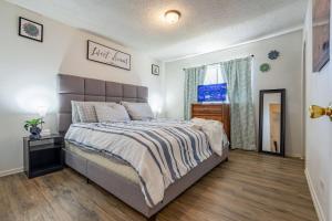 Great location 8 miles to Lackland AFB & SeaWorld