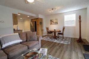 Apple Orchard Duplex #2 With EV Charger