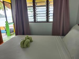 Hadefe Cottages Beach Front