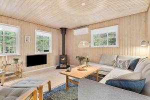 TV1655-Jerup-Tyttebaervej-25-B