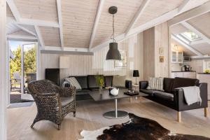 TV1668-Albaek-Lyngstien-10