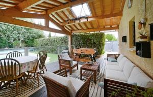 Gorgeous Home In Rochefort Du Gard