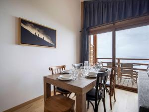 Confort et espace pour 6 à Nantailly, stationnement inclus - FR-1-809-19