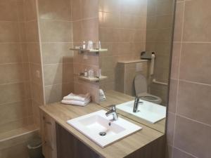 Hotels Hotel Joly : photos des chambres