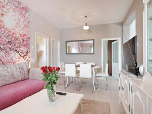 Holiday Home in Zadar with Private Pool