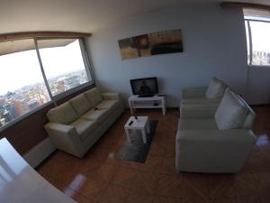 Habitación privada con cama matrimonial en departamento compartido - Providencia