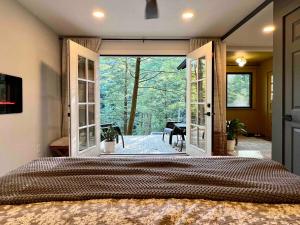 Gwens Cottage at Waters Edge