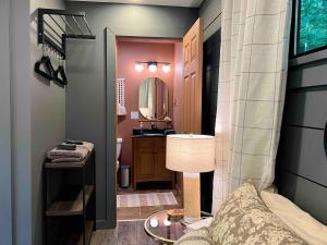 Gwens Cottage at Waters Edge