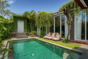 3br Villa Beach Canggu Berawa & Dormitory room Kost Padonan agency Nanny baby sitting