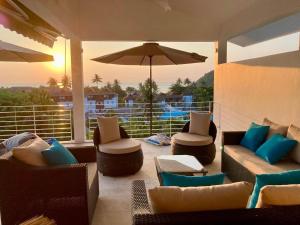 Sea View Jaccuzi Pool Villa Near the Beach Sunset