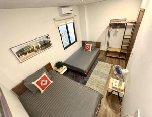 Unique HCMC house, D3 10 mins drive to centre