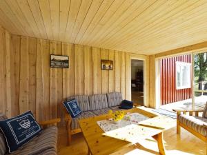 6 person holiday home in Brålanda-By Traum