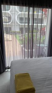 Apartment with pool access