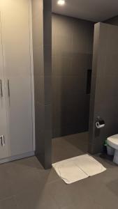 Apartment with pool access