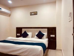 The Divine Ganga - Preferred Choice for Families with Cozy Rooms