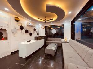 The Divine Ganga - Preferred Choice for Families with Cozy Rooms