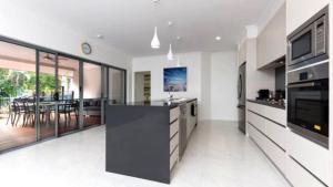 Canopy House - Palm Cove