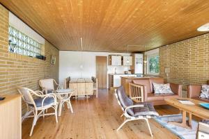 AE235-Aeroskobing-Hanses-Ager-8