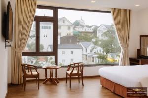Farmstay NC - Boutique Hotel
