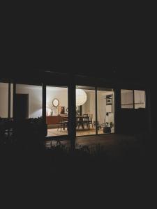 Penny Shack - Incredible sea views and just two minutes to the ferry