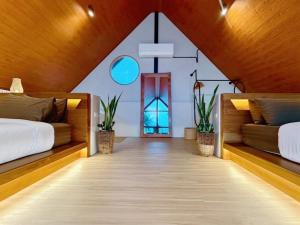 GoldenHour House- Seaview & Sunset