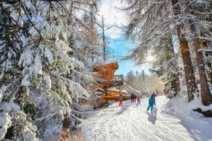 Hotels Hotel & Restaurant Les Escondus : photos des chambres