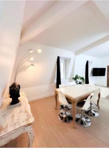 Champs-Élysées Montaigne luxe