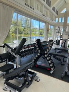 Laguna Skypark, 2 bedrooms & large terrace with golf view