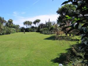 Ednovean Farm, Ednovean Lane, Perranuthnoe Nr Penzance Cornwall, Penzance, TR20 9LZ, England.