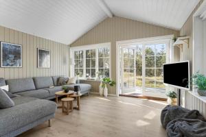 TV1488-Albaek-Gl-Kirkevej-42