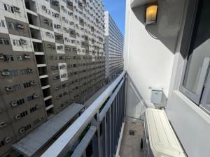 Room 781 Shore 2 Residences close to MOA, Manila Ocean Park by Prime Stay