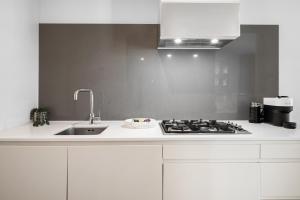 Chic 1BR Southbank Apt Near Crown Casino