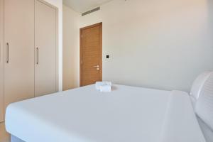 STAY BY LATINEM Luxury 1BR Holiday Home CVR A511 near Downtown