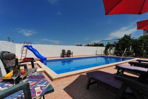 Apartments Villa Velin 