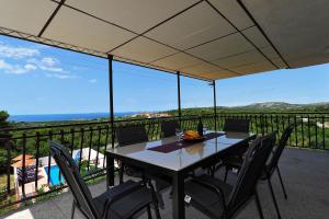 Apartments Villa Velin 
