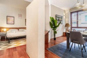 Duomo Central Square 3BR