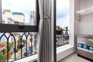 YOURS Studio-Phu Nhuan area-Saigon