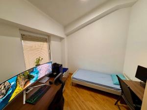 City Center Apartment - Work & Stay