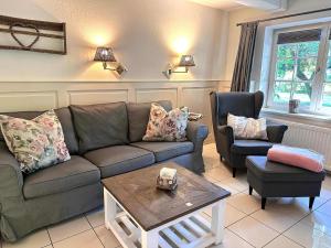 Sky & Sand Homes Sturmmöwe I Reetdach-Refugium mit Parkgarten in SPO