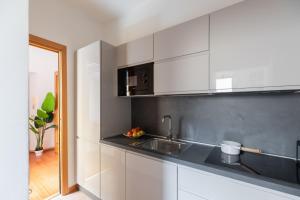 iFlat Spanish Steps Chic & Warming Hideaway